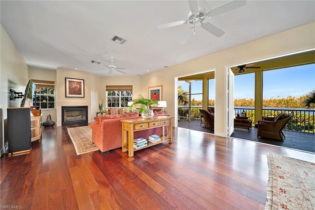 5810 Pine Tree Dr, Sanibel, FL 33957 Photo
