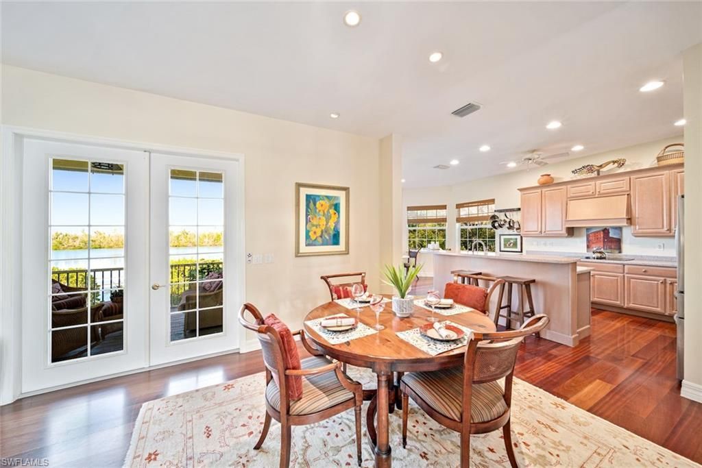 5810 Pine Tree Dr, Sanibel, FL 33957 Photo