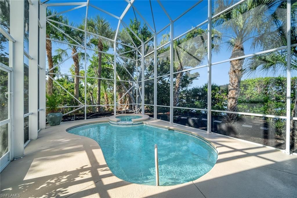 5810 Pine Tree Dr, Sanibel, FL 33957 Photo