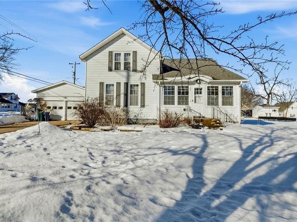 127 W Lincoln Avenue, Fall Creek, WI 54742