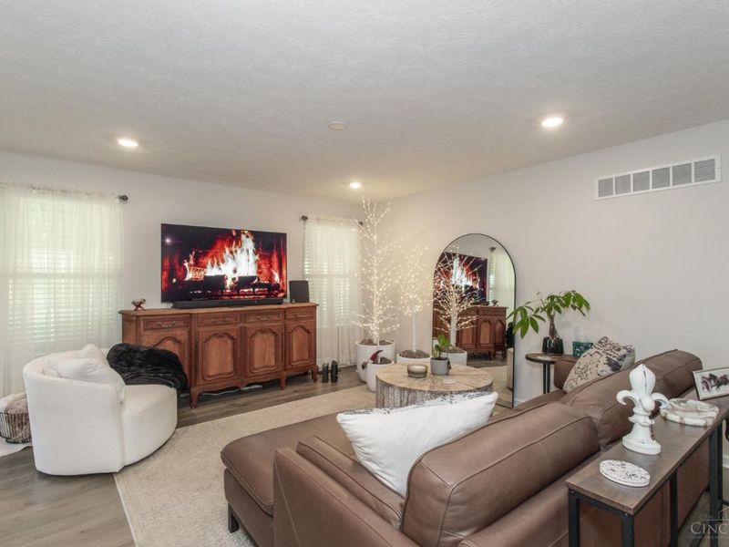 101 River Heights Drive, New Richmond, OH 45157 Photo 10