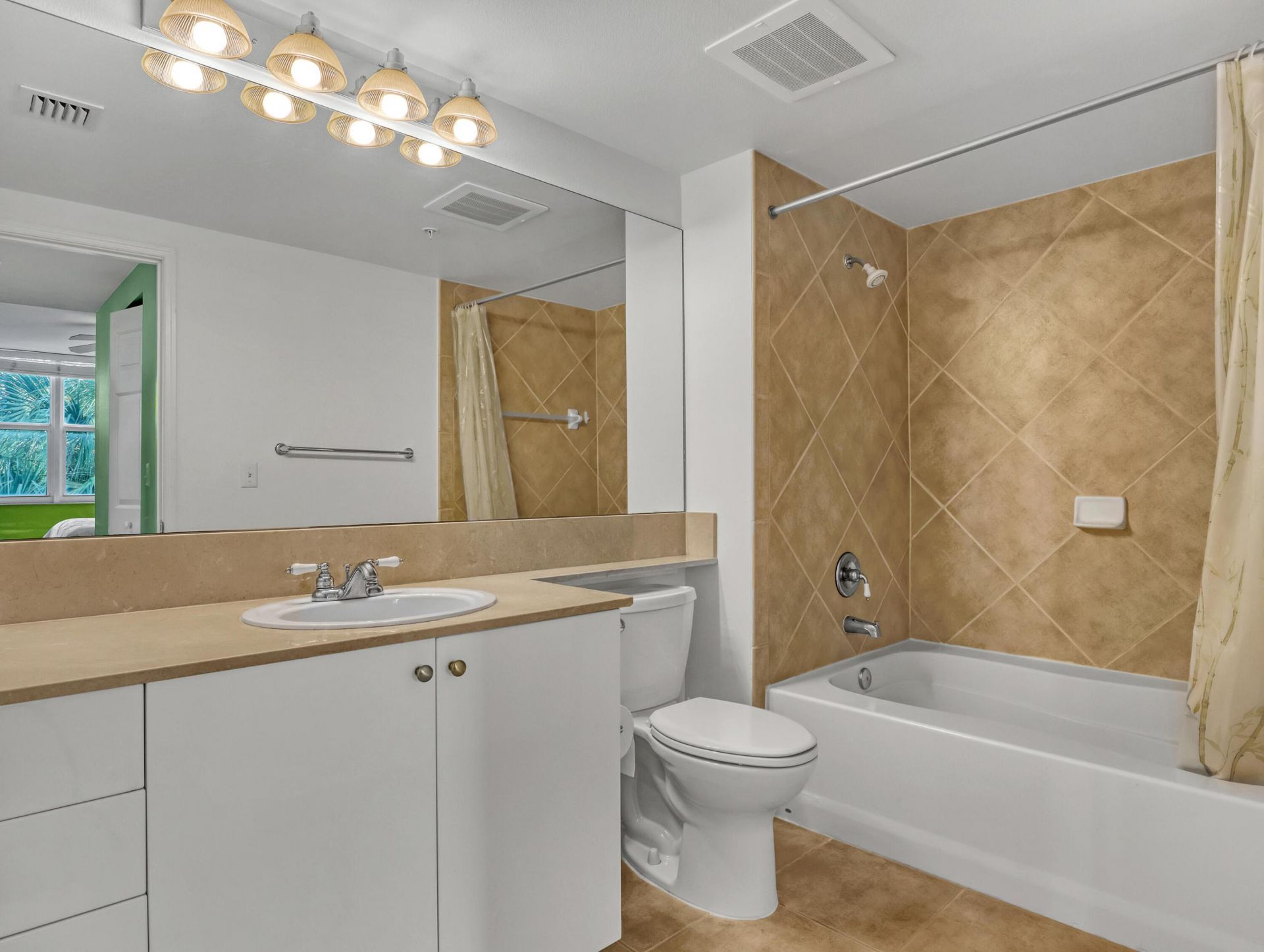 700 E Boynton Beach Boulevard, Unit 312, Boynton Beach, FL 33435 Photo