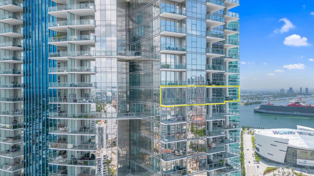 851 NE 1st Avenue, Unit 3512, Miami, FL 33132 Photo