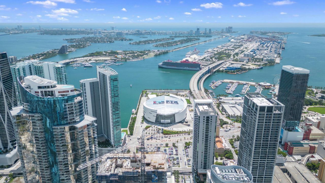 851 NE 1st Avenue, Unit 3512, Miami, FL 33132 Photo