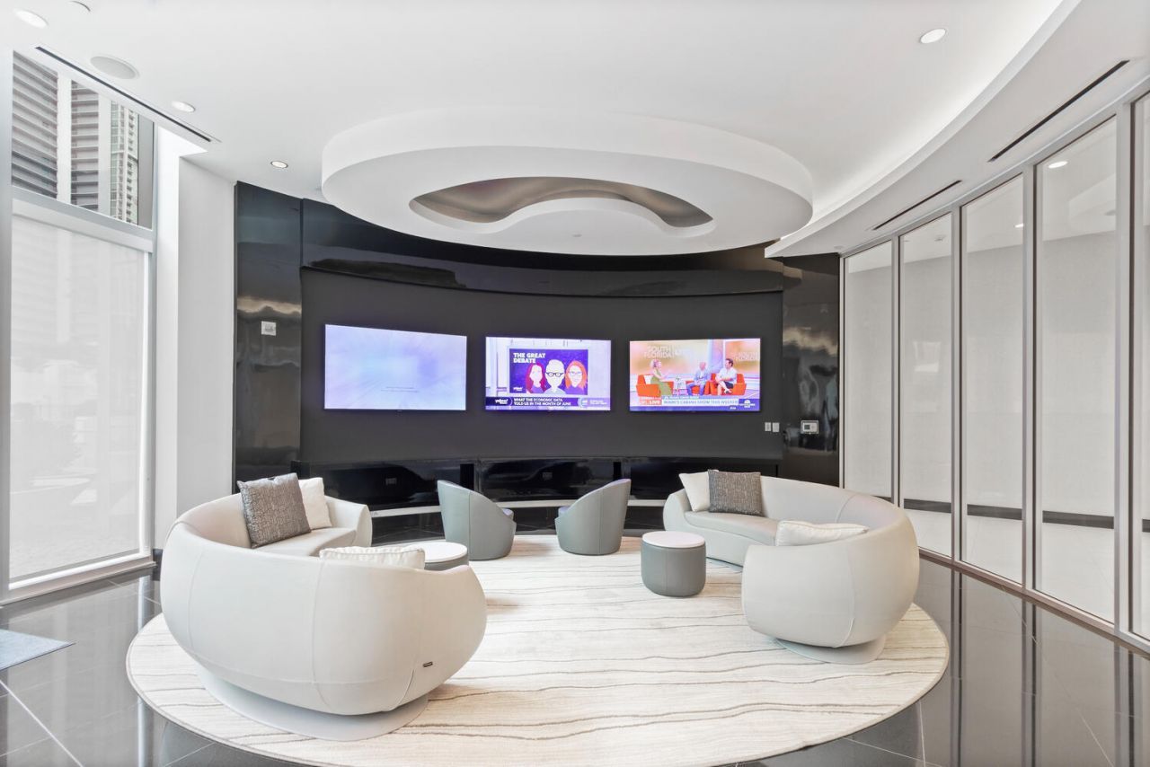 851 NE 1st Avenue, Unit 3512, Miami, FL 33132 Photo