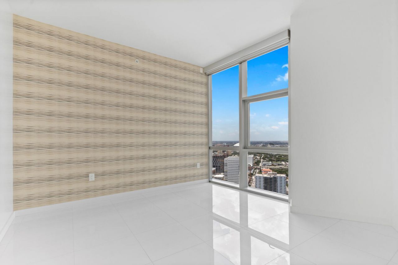 851 NE 1st Avenue, Unit 3512, Miami, FL 33132 Photo