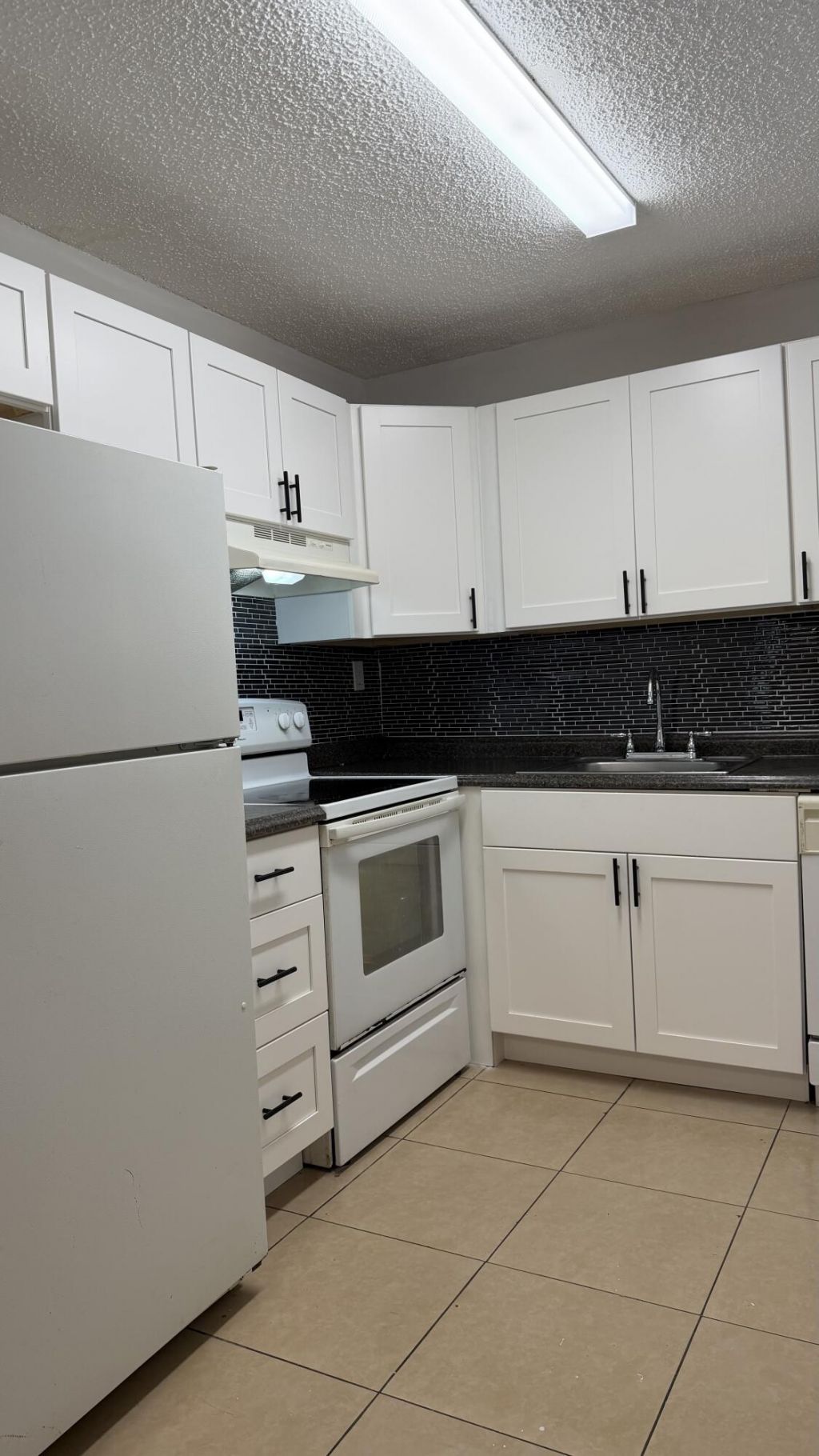 410 Meadows Circle, Unit 410, Boynton Beach, FL 33436 Photo