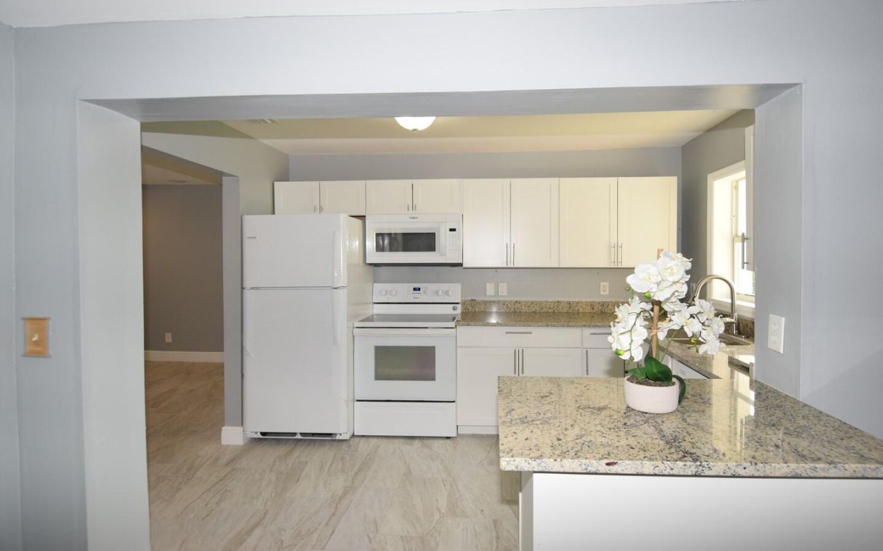 976 SW 34th Terrace, Palm City, FL 34990 Photo