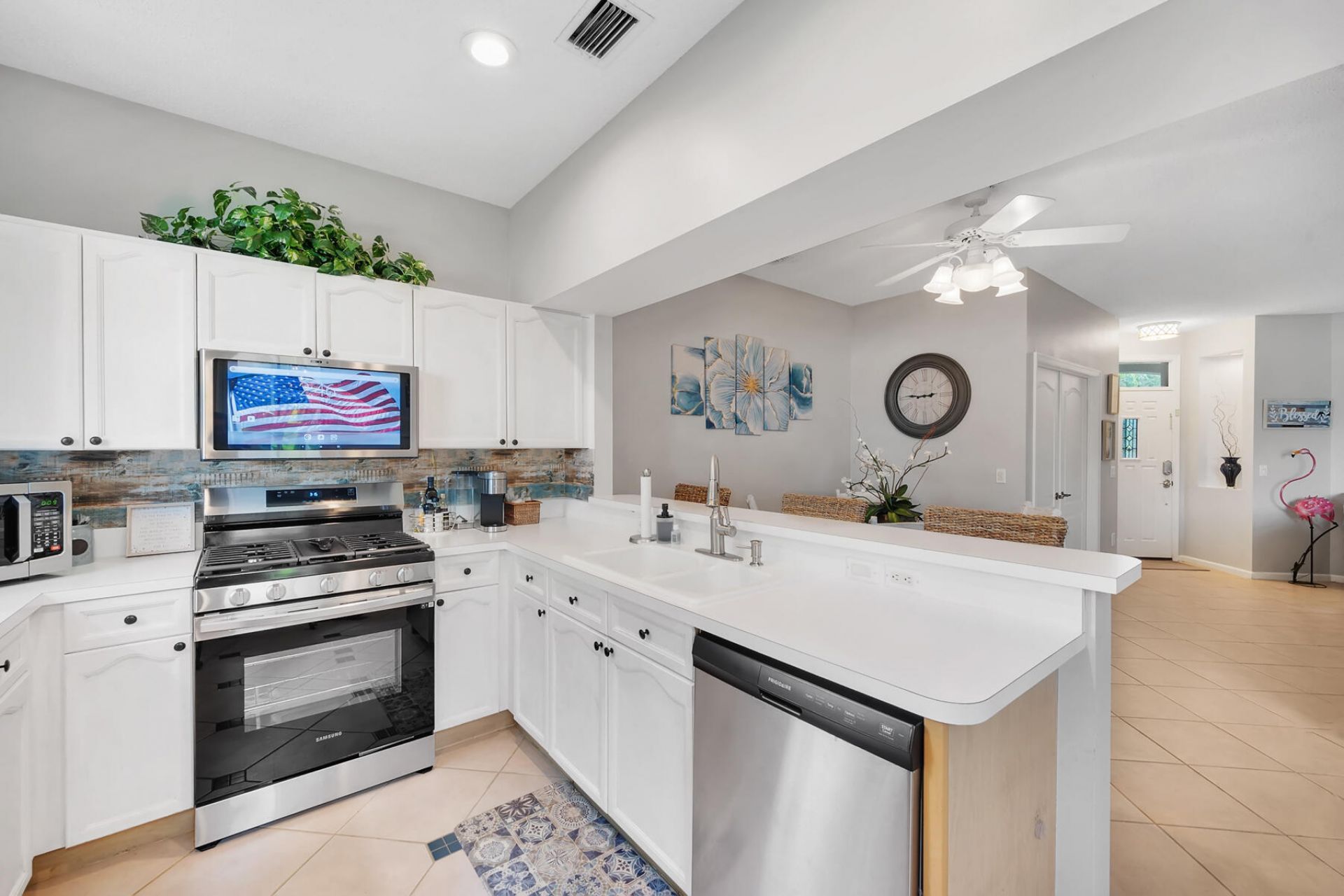 8193 Sandpiper Way, West Palm Beach, FL 33412 Photo