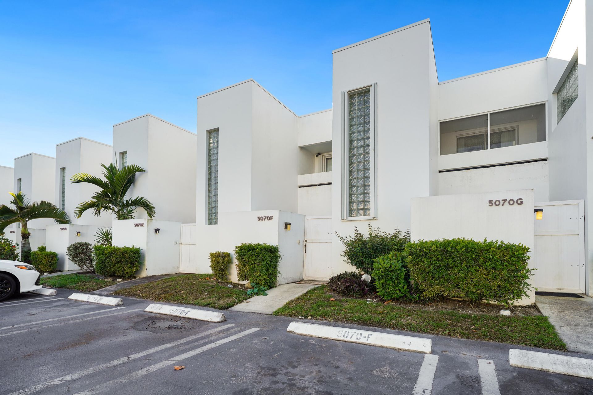 5070 Elmhurst Road, Unit F, West Palm Beach, FL 33417 Main Photo