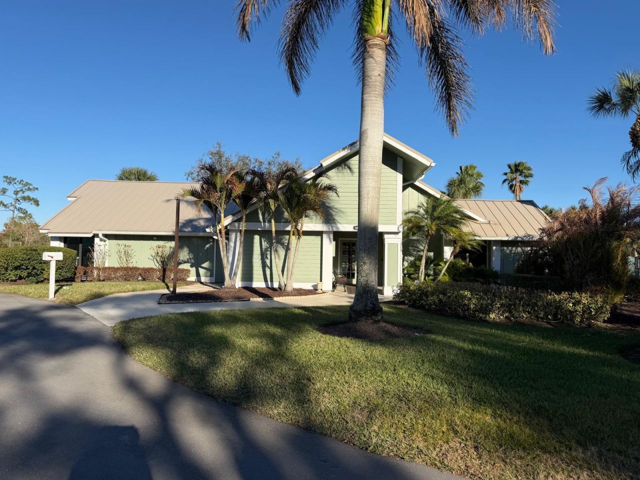 1781 SE Balmoral Court, Port Saint Lucie, FL 34952 Photo