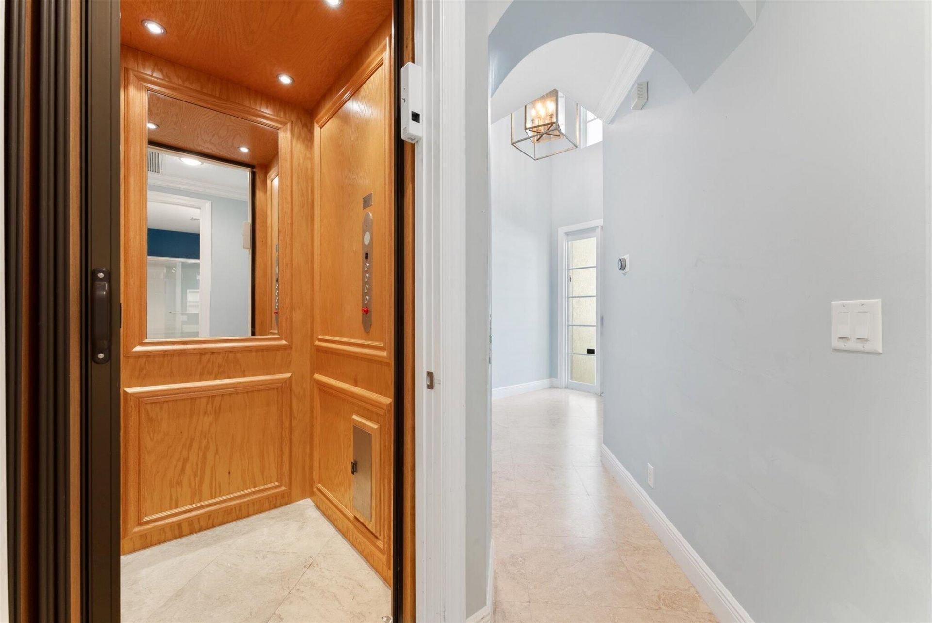 604 NE Francesca Lane, Boca Raton, FL 33487 Photo