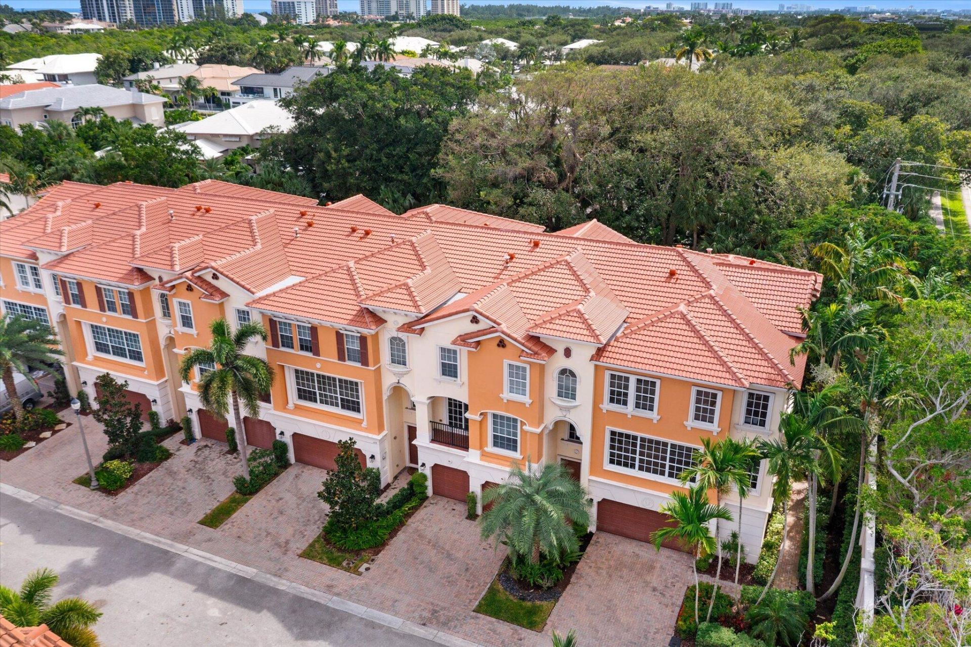 604 NE Francesca Lane, Boca Raton, FL 33487 Photo