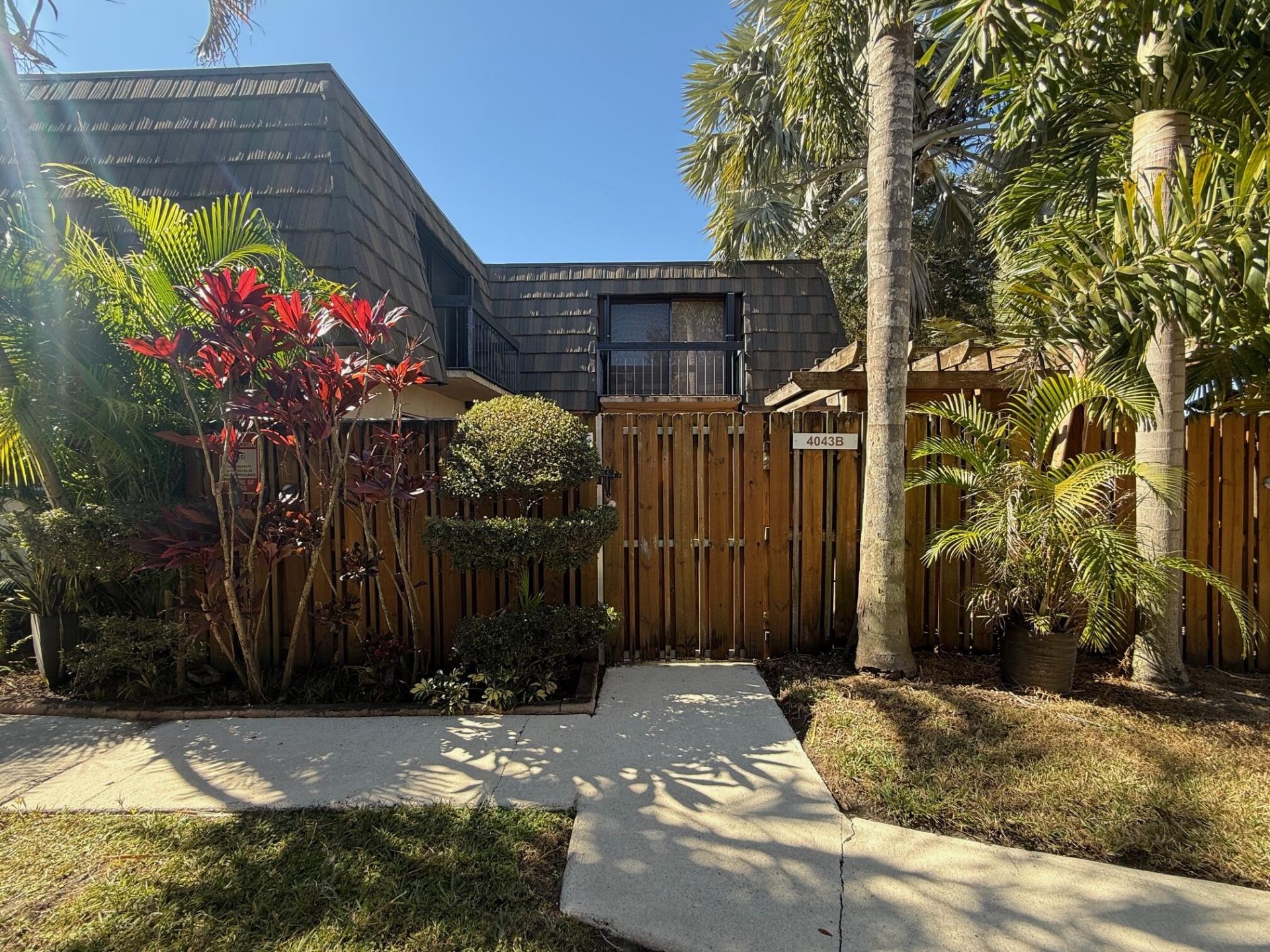 4043 Palm Bay Circle, Unit B, West Palm Beach, FL 33406 Main Photo