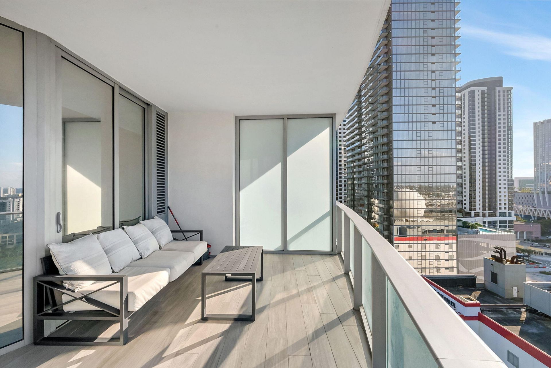 851 NE 1st Avenue, Unit 1604, Miami, FL 33132 Photo