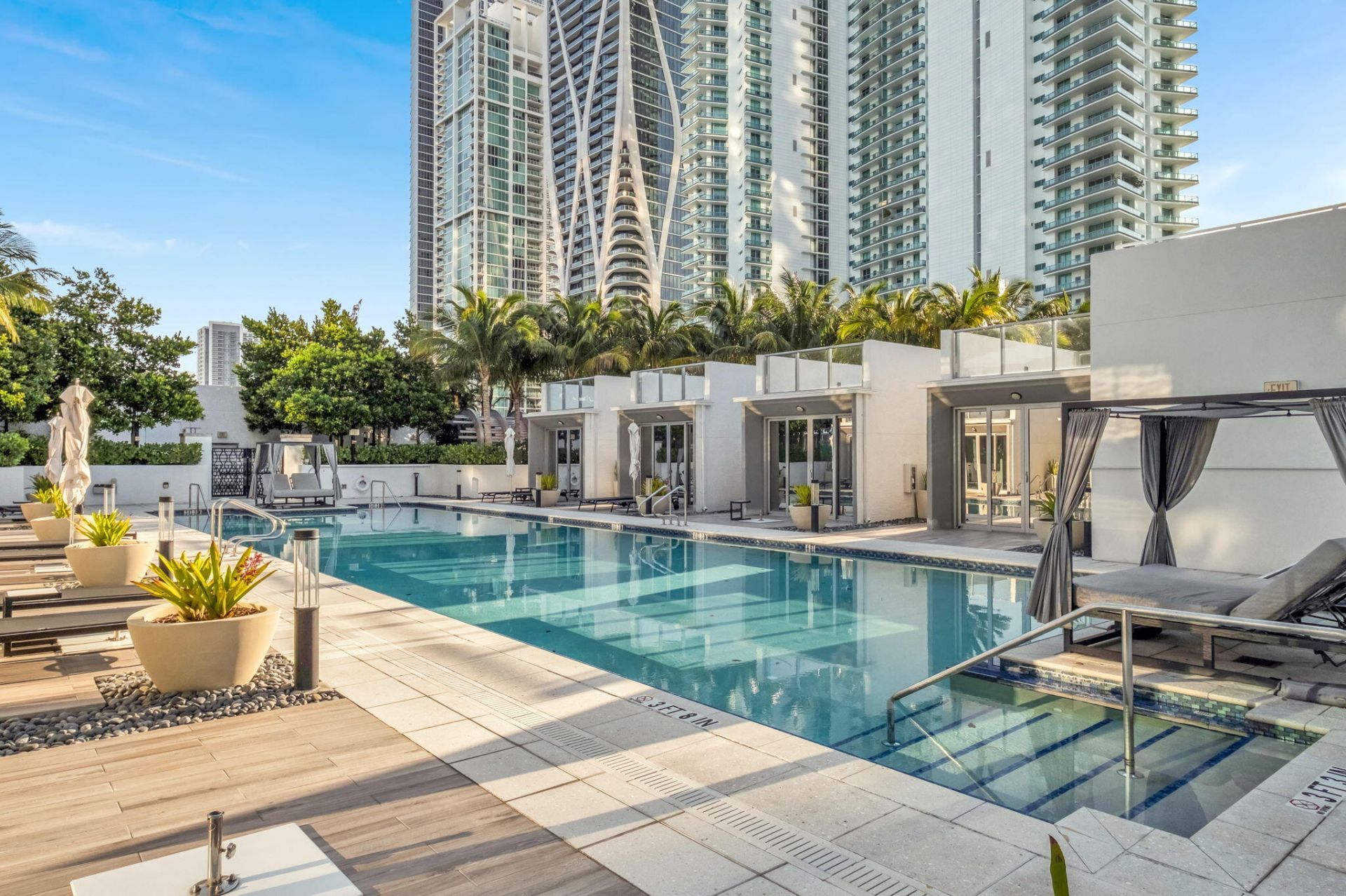 851 NE 1st Avenue, Unit 1604, Miami, FL 33132 Photo