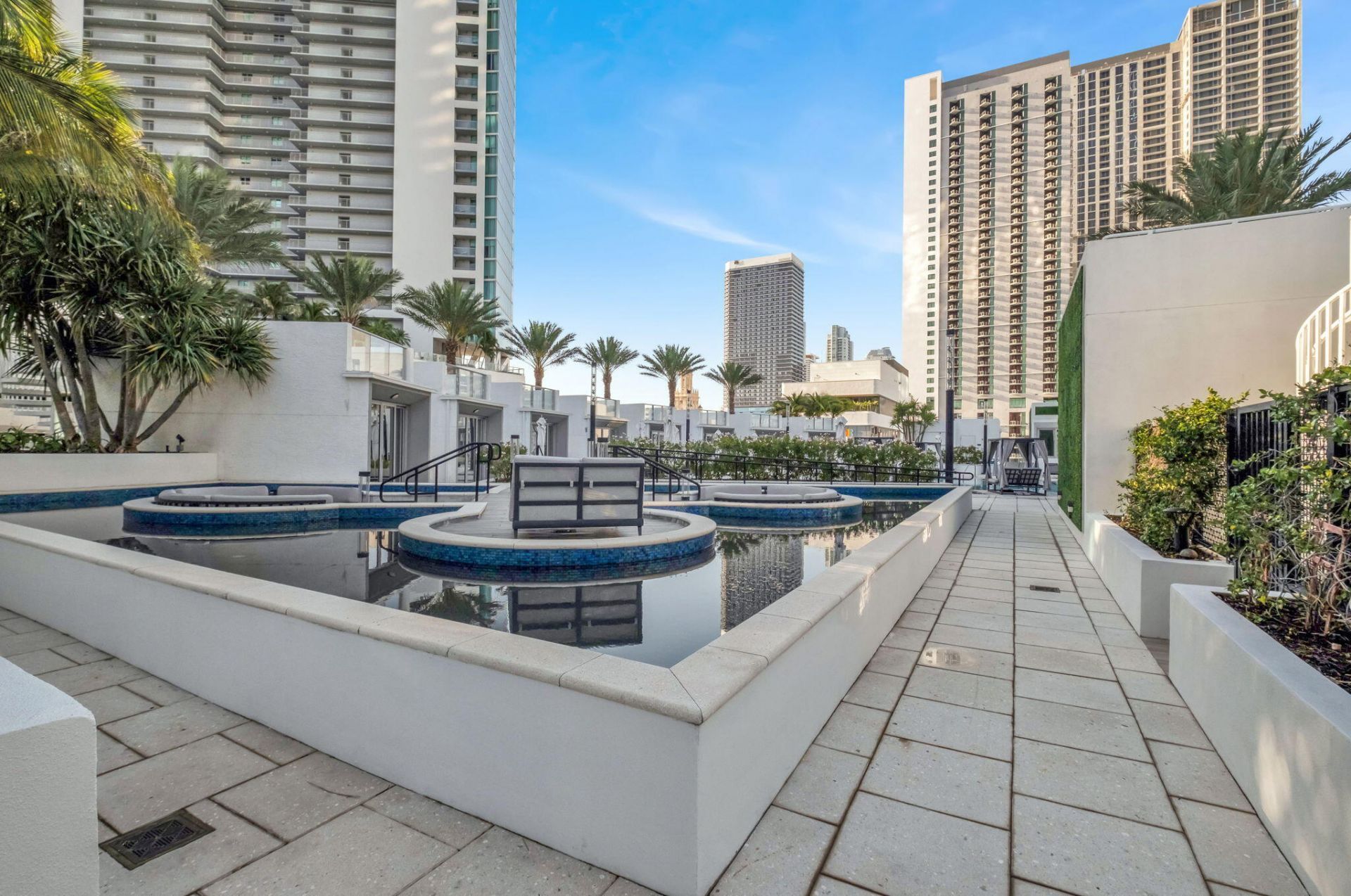 851 NE 1st Avenue, Unit 1604, Miami, FL 33132 Photo