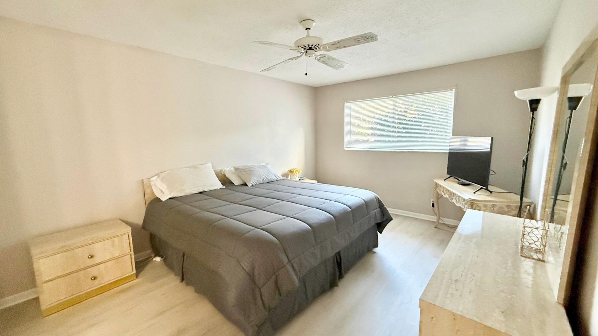 705 Lori Drive, Unit 209, Palm Springs, FL 33461 Photo