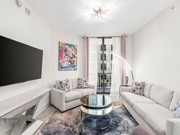 701 S Olive Avenue, Unit 807, West Palm Beach, FL 33401