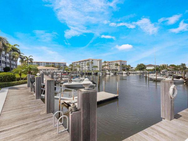 911 Gardenia Drive E, Unit 150, Delray Beach, FL 33483