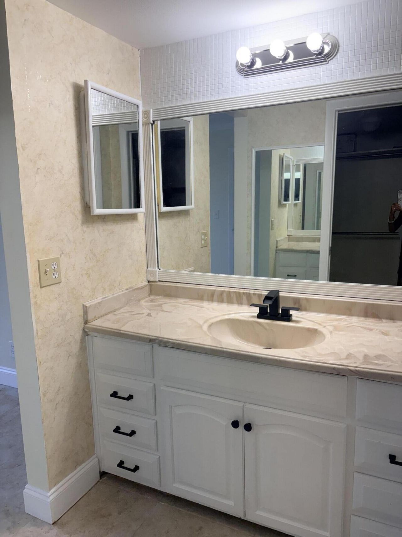 911 Gardenia Drive E, Unit 150, Delray Beach, FL 33483 Photo