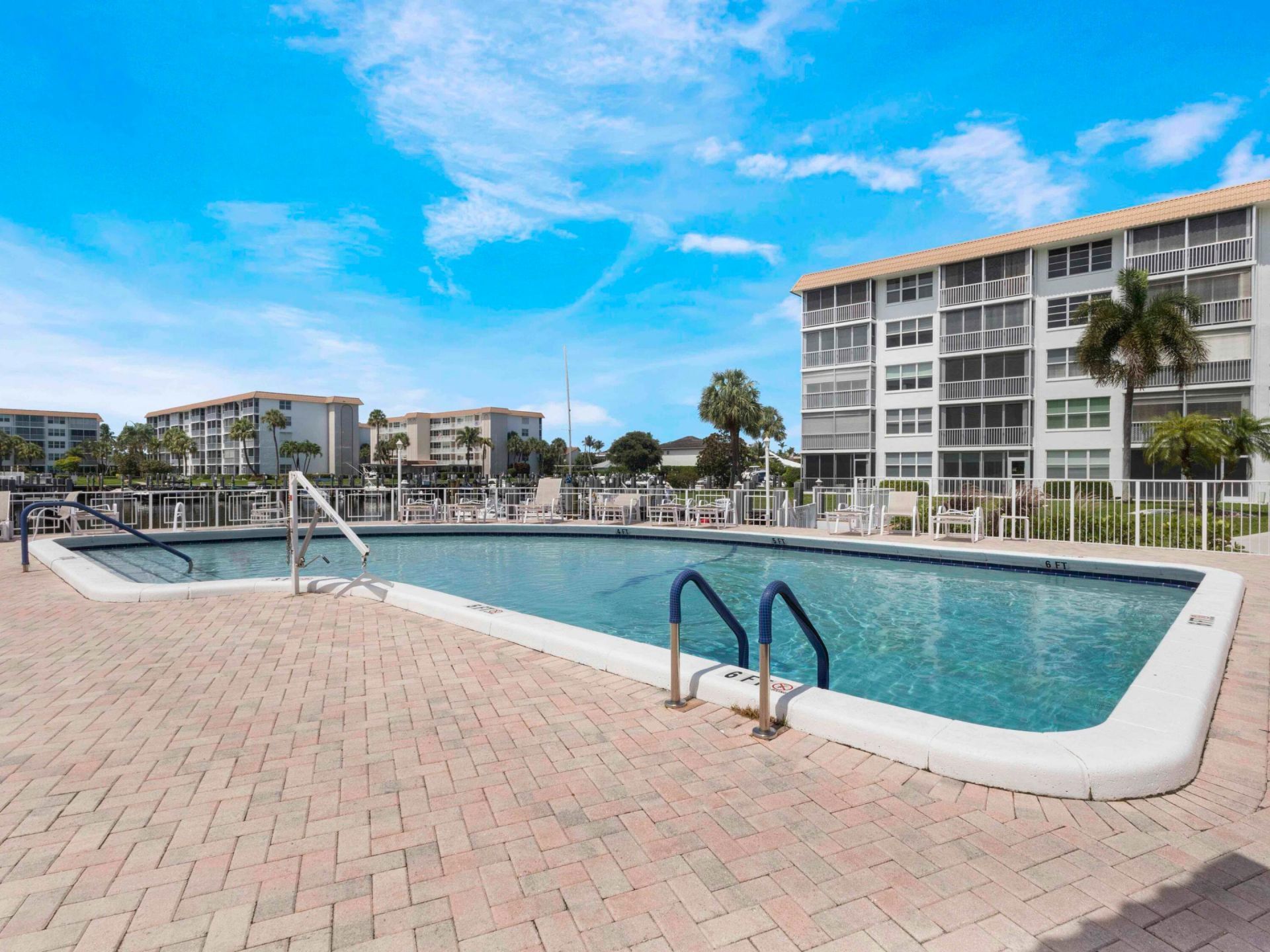 911 Gardenia Drive E, Unit 150, Delray Beach, FL 33483 Photo