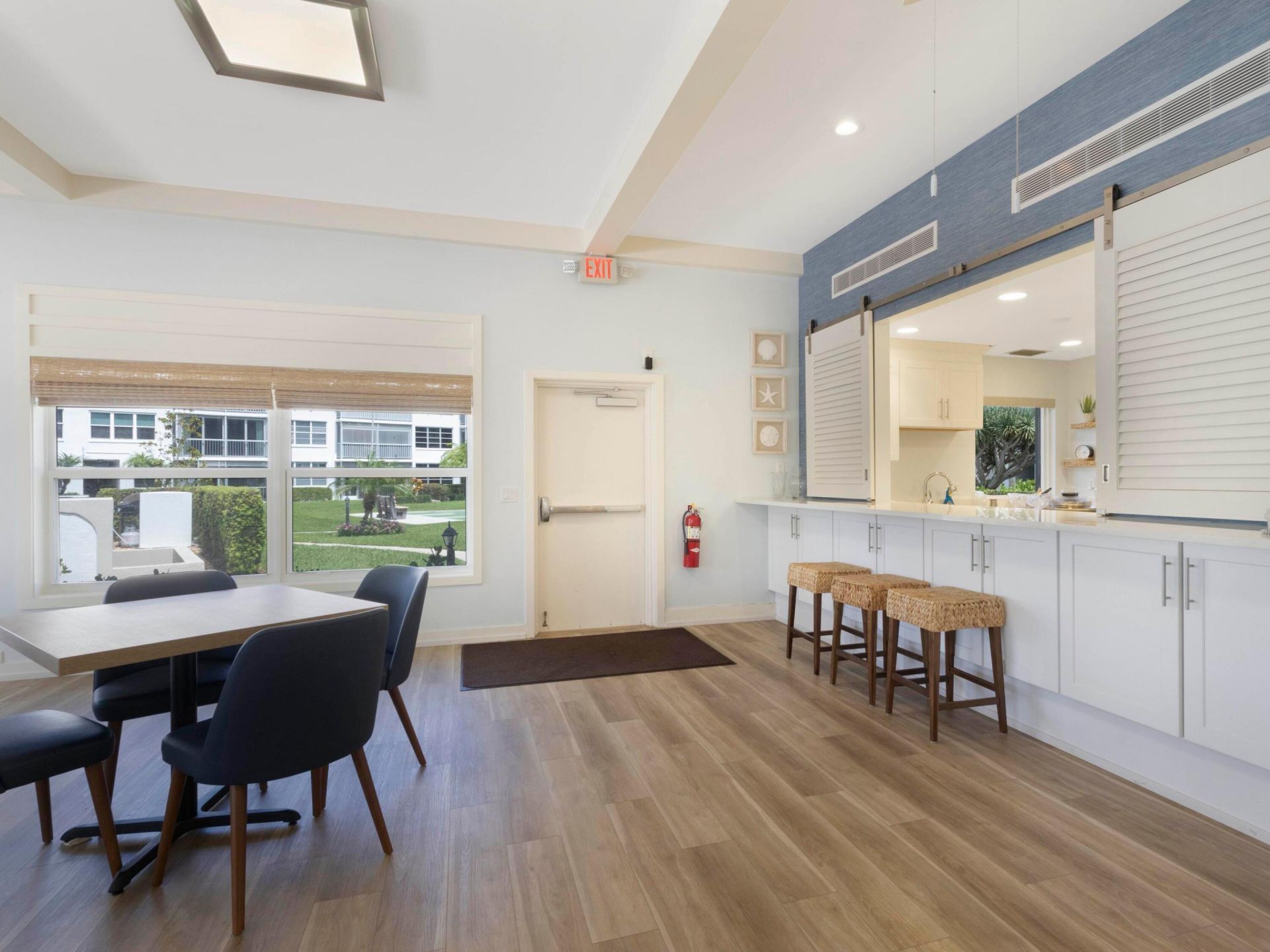 911 Gardenia Drive E, Unit 150, Delray Beach, FL 33483 Photo