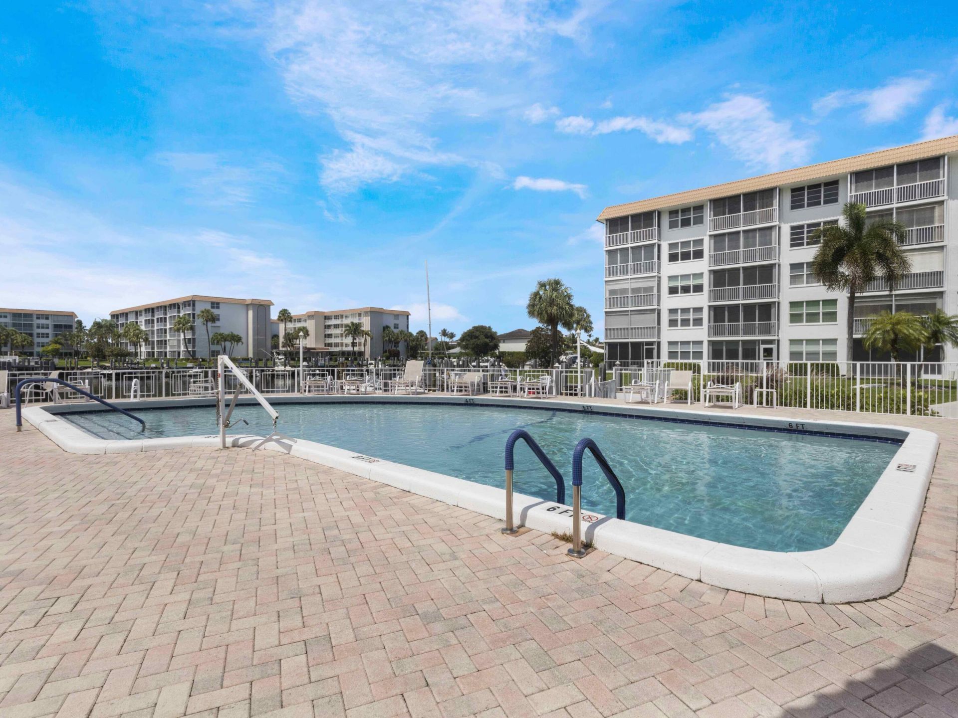 911 Gardenia Drive E, Unit 150, Delray Beach, FL 33483 Photo