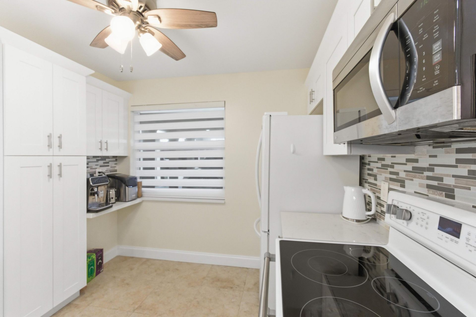 911 Gardenia Drive E, Unit 150, Delray Beach, FL 33483 Photo