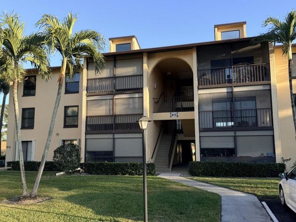 812 Sky Pine Way, Unit B2, Greenacres, FL 33415