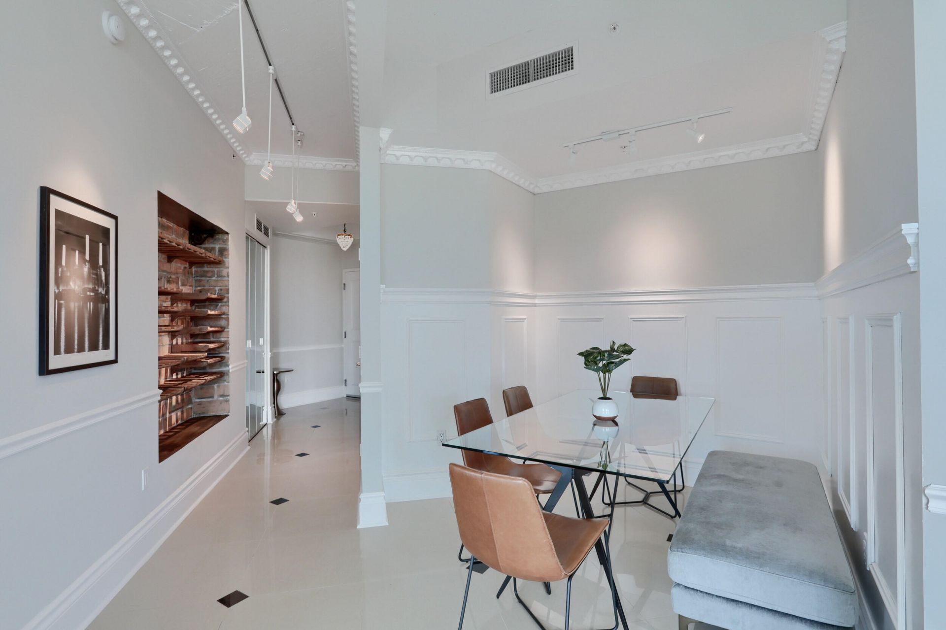 300 S Australian Avenue, Unit 818, West Palm Beach, FL 33401 Photo