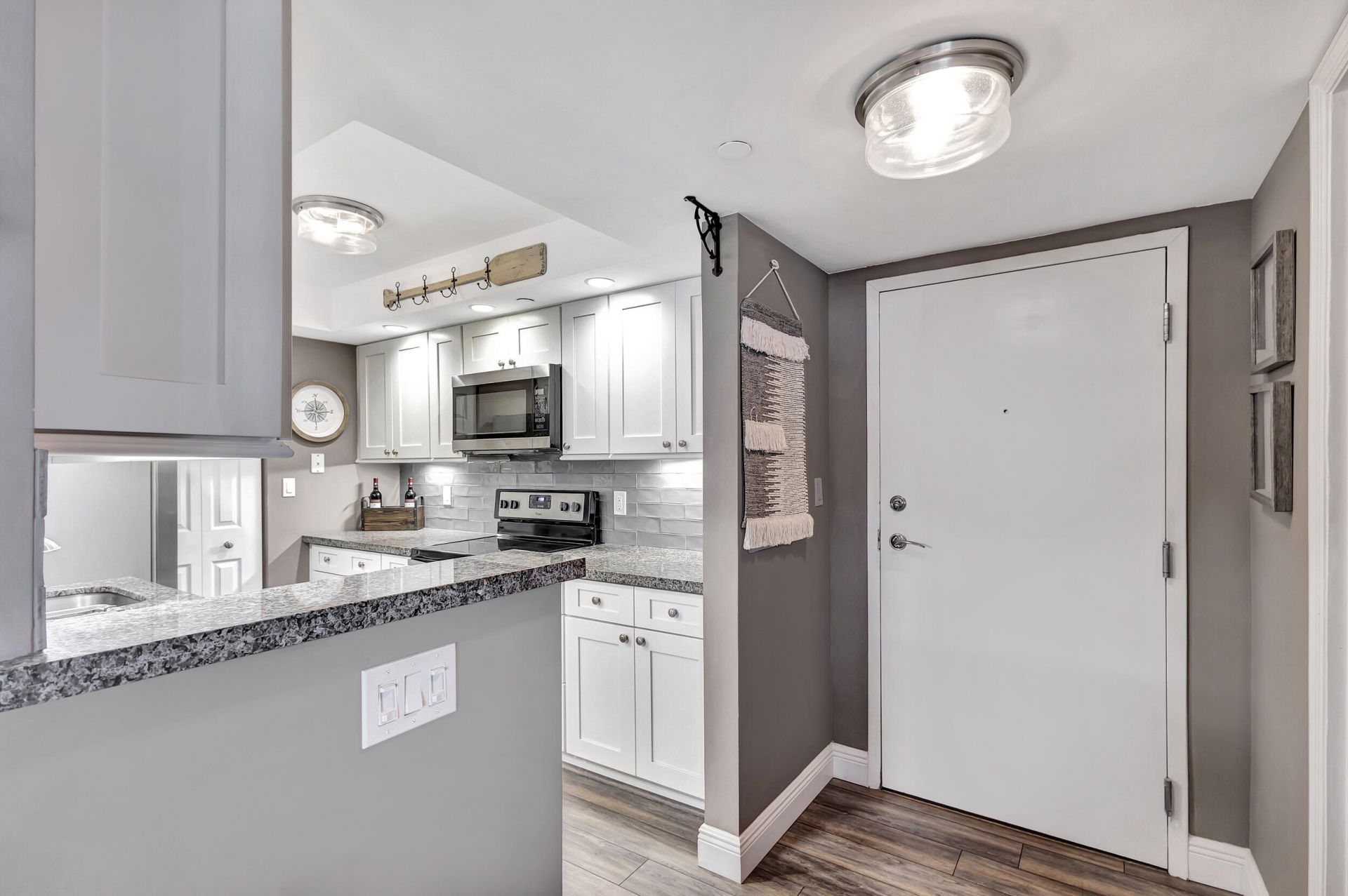 3000 N Ocean Drive, Unit Unit17-B, Singer Island, FL 33404 Photo