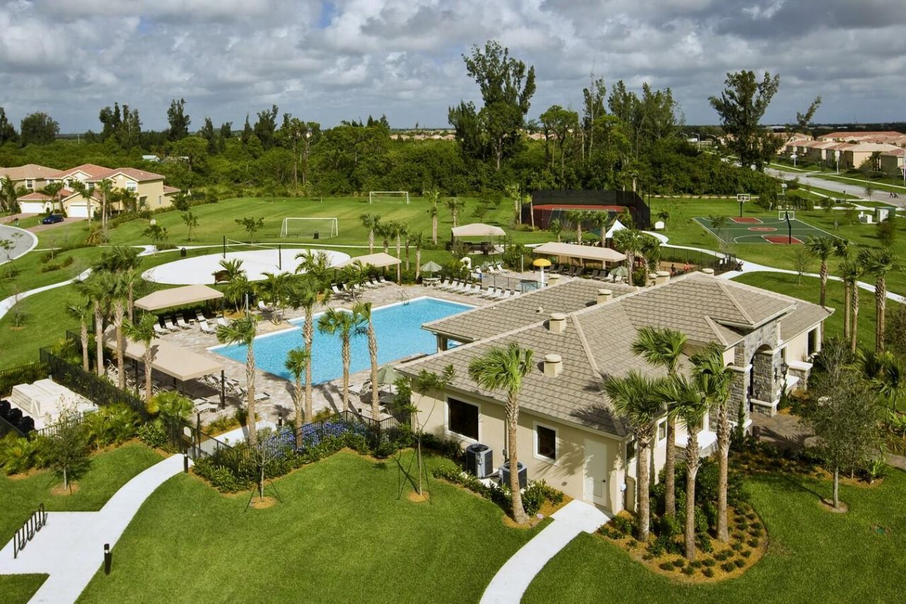 7865 Jewelwood Drive, Boynton Beach, FL 33437 Photo