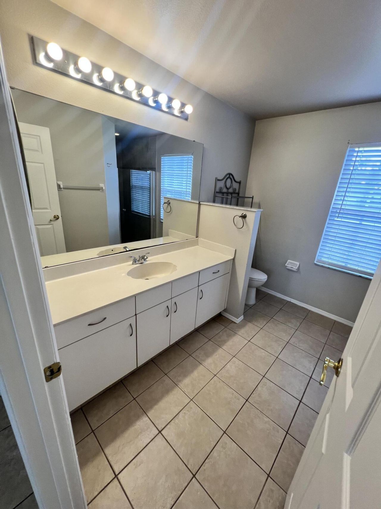 5110 NW Erskin Terrace, Port Saint Lucie, FL 34983 Photo