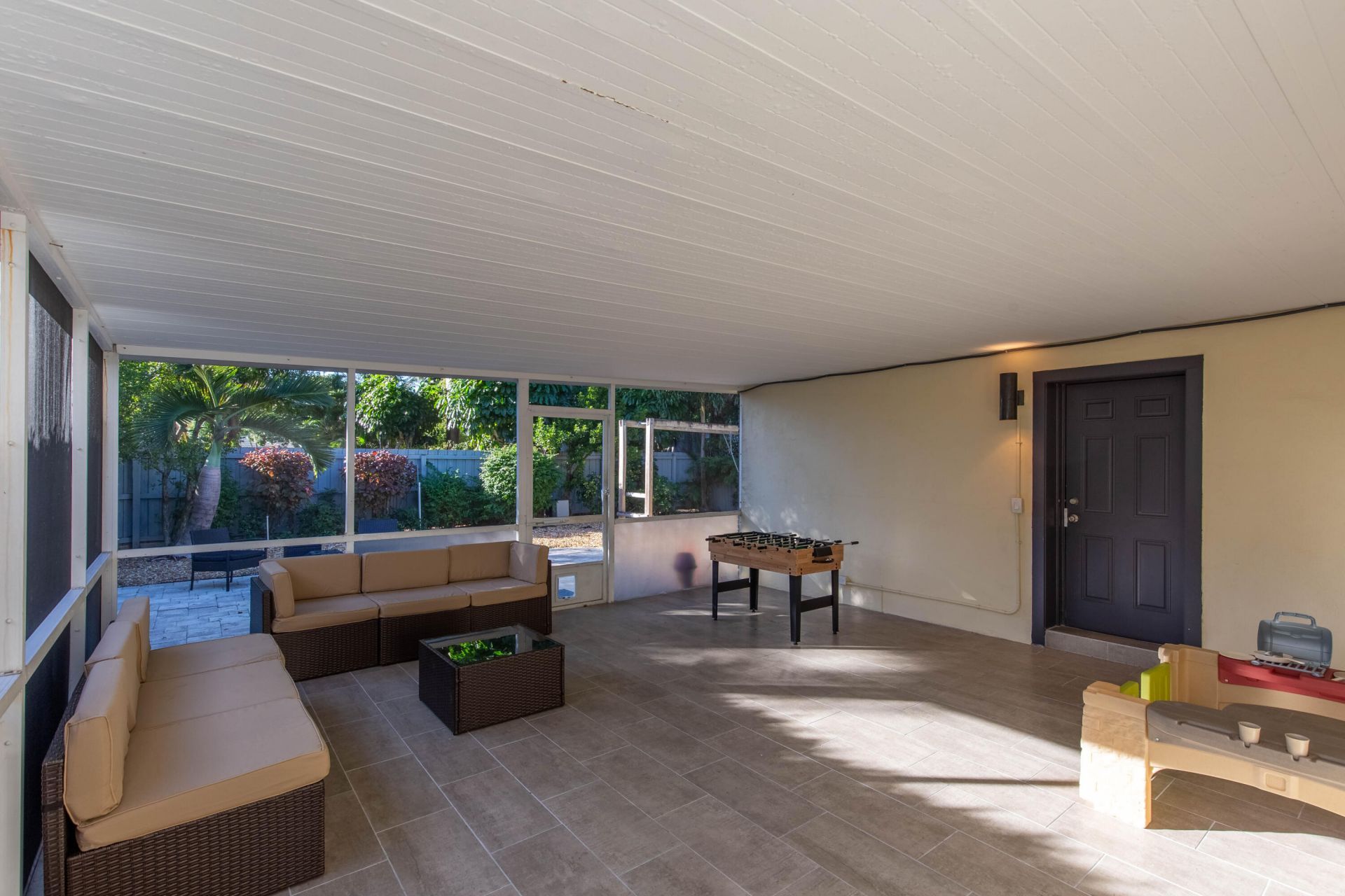 327 Dartmouth Drive, Lake Worth Beach, FL 33460 Photo