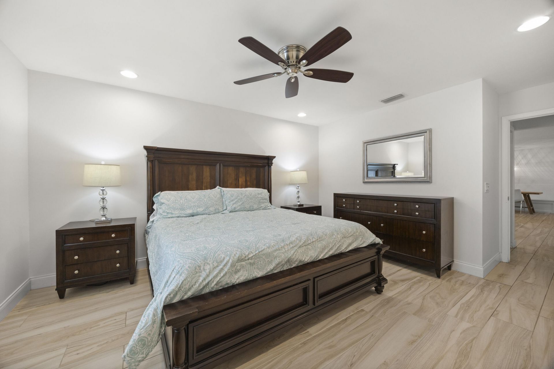 52 Pinehill Trail E, Tequesta, FL 33469 Photo