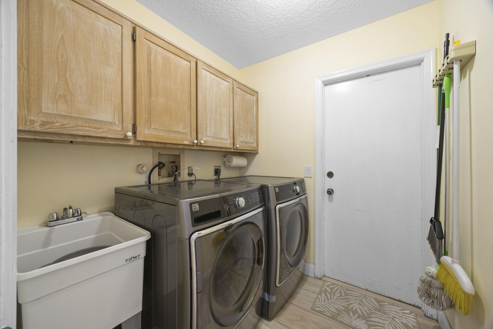 52 Pinehill Trail E, Tequesta, FL 33469 Photo