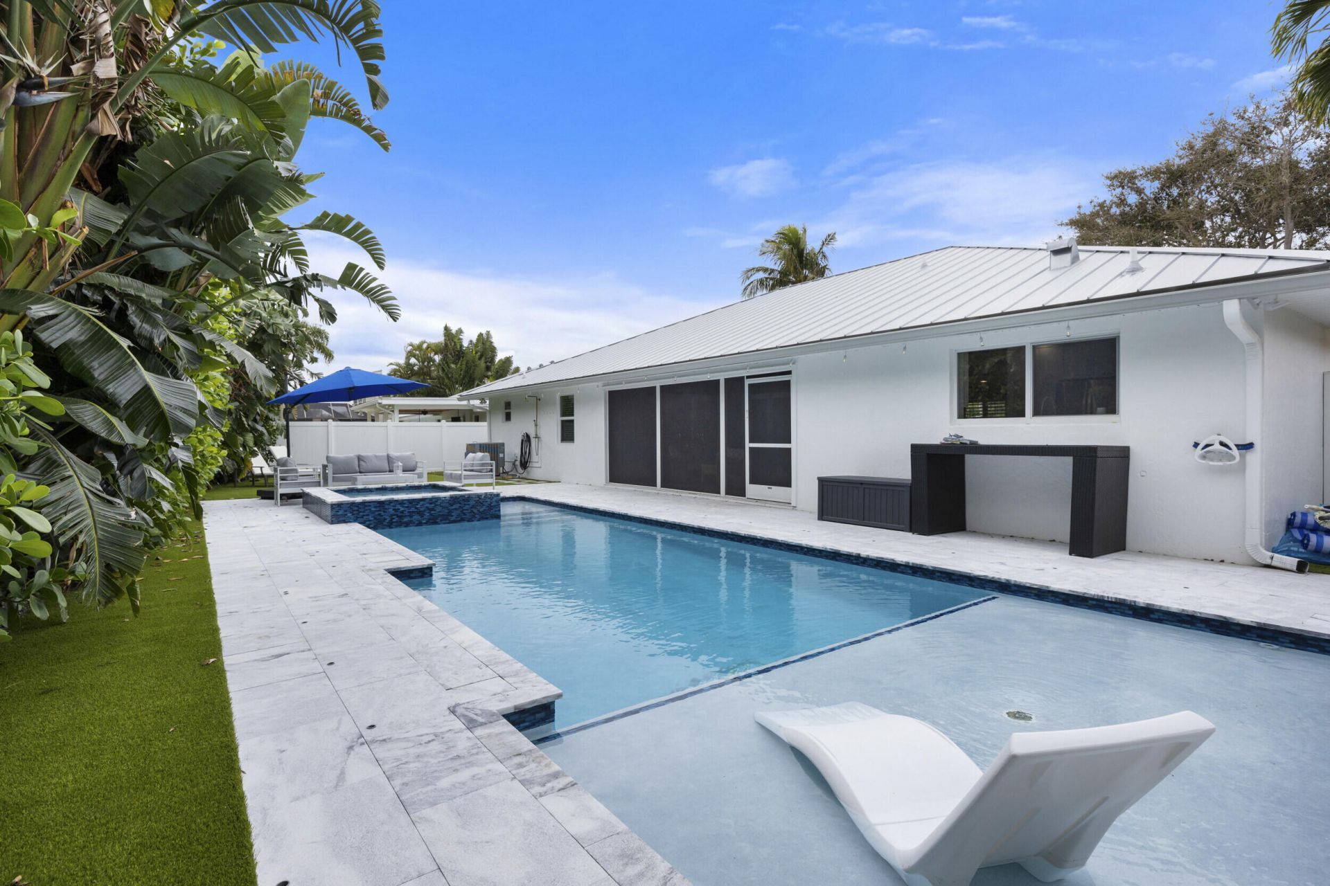 52 Pinehill Trail E, Tequesta, FL 33469 Photo