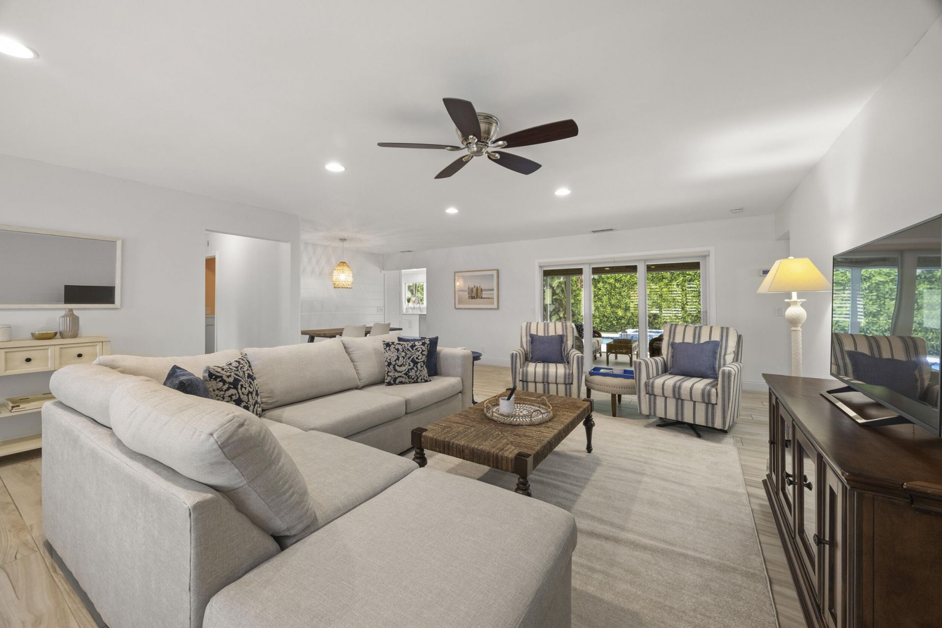 52 Pinehill Trail E, Tequesta, FL 33469 Photo