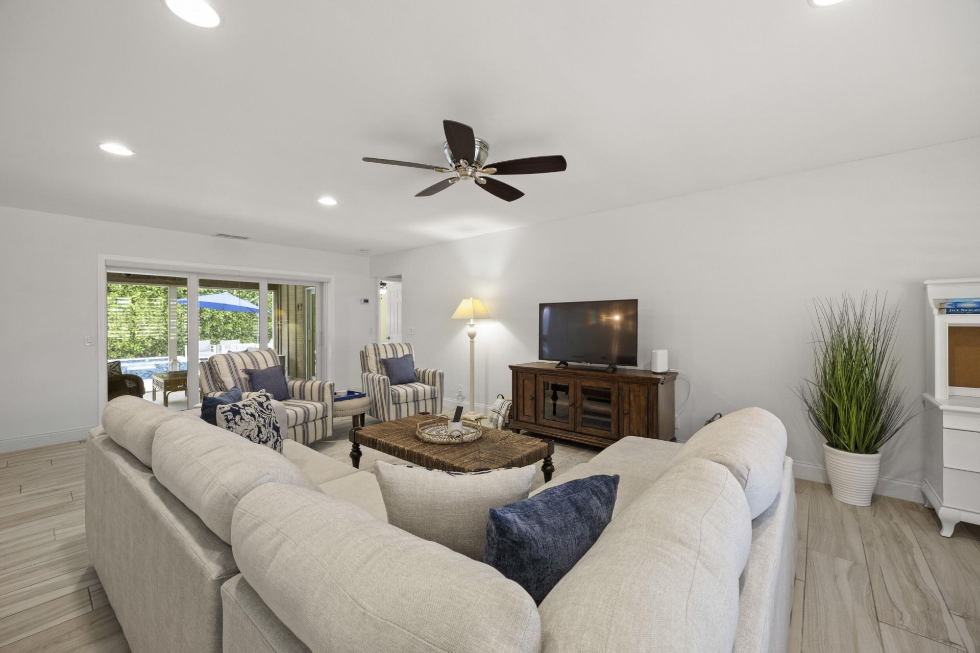 52 Pinehill Trail E, Tequesta, FL 33469 Photo