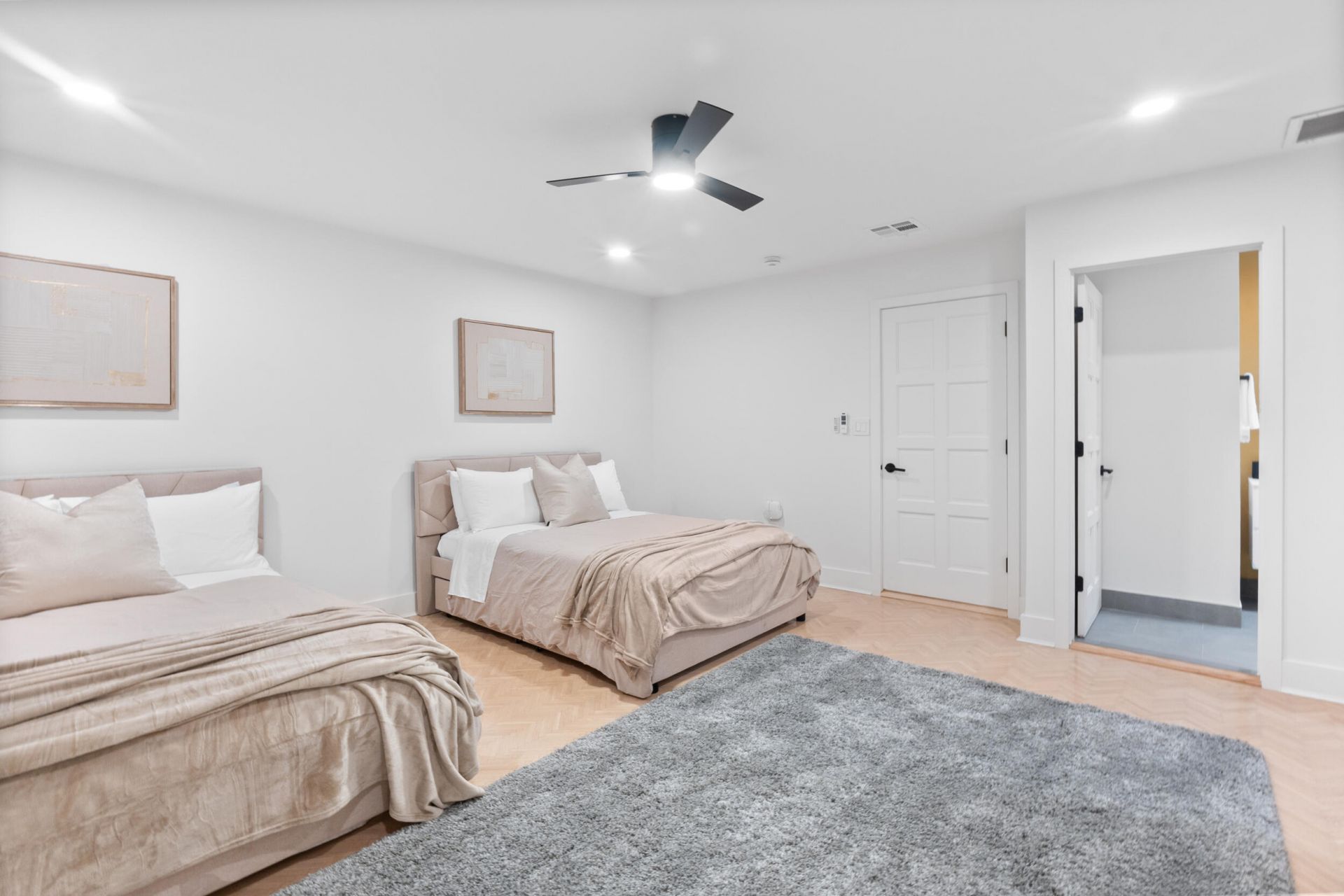 516 Royal Plaza Drive, Fort Lauderdale, FL 33301 Photo