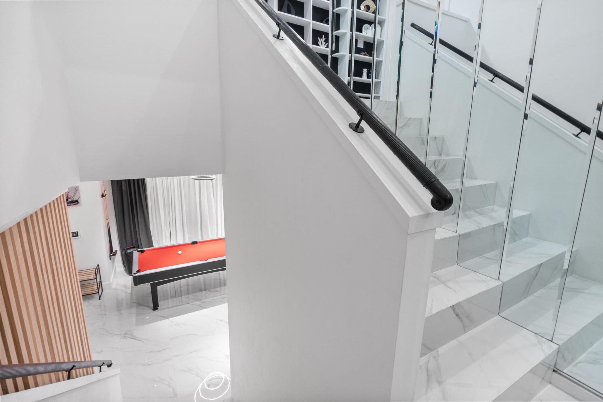 516 Royal Plaza Drive, Fort Lauderdale, FL 33301 Photo