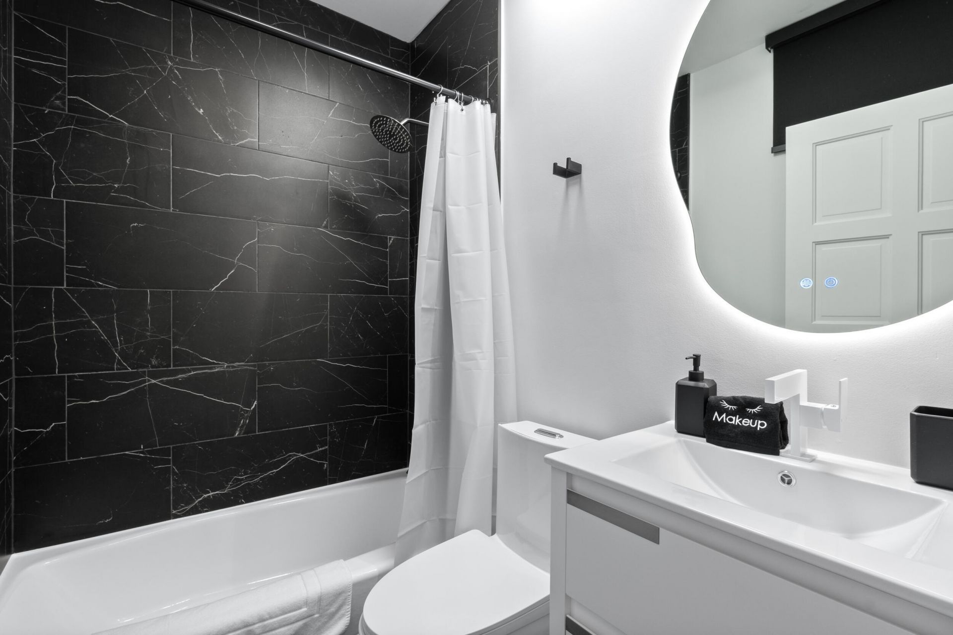 516 Royal Plaza Drive, Fort Lauderdale, FL 33301 Photo