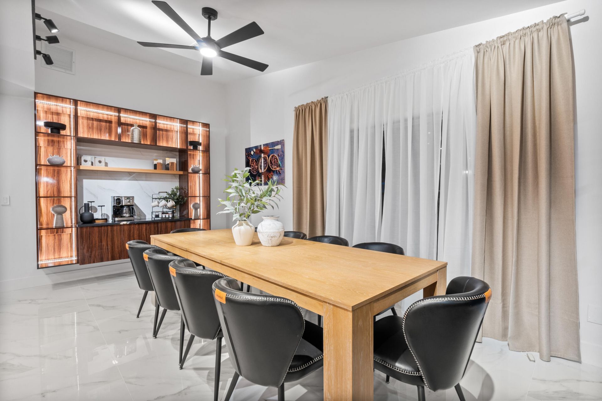 516 Royal Plaza Drive, Fort Lauderdale, FL 33301 Photo