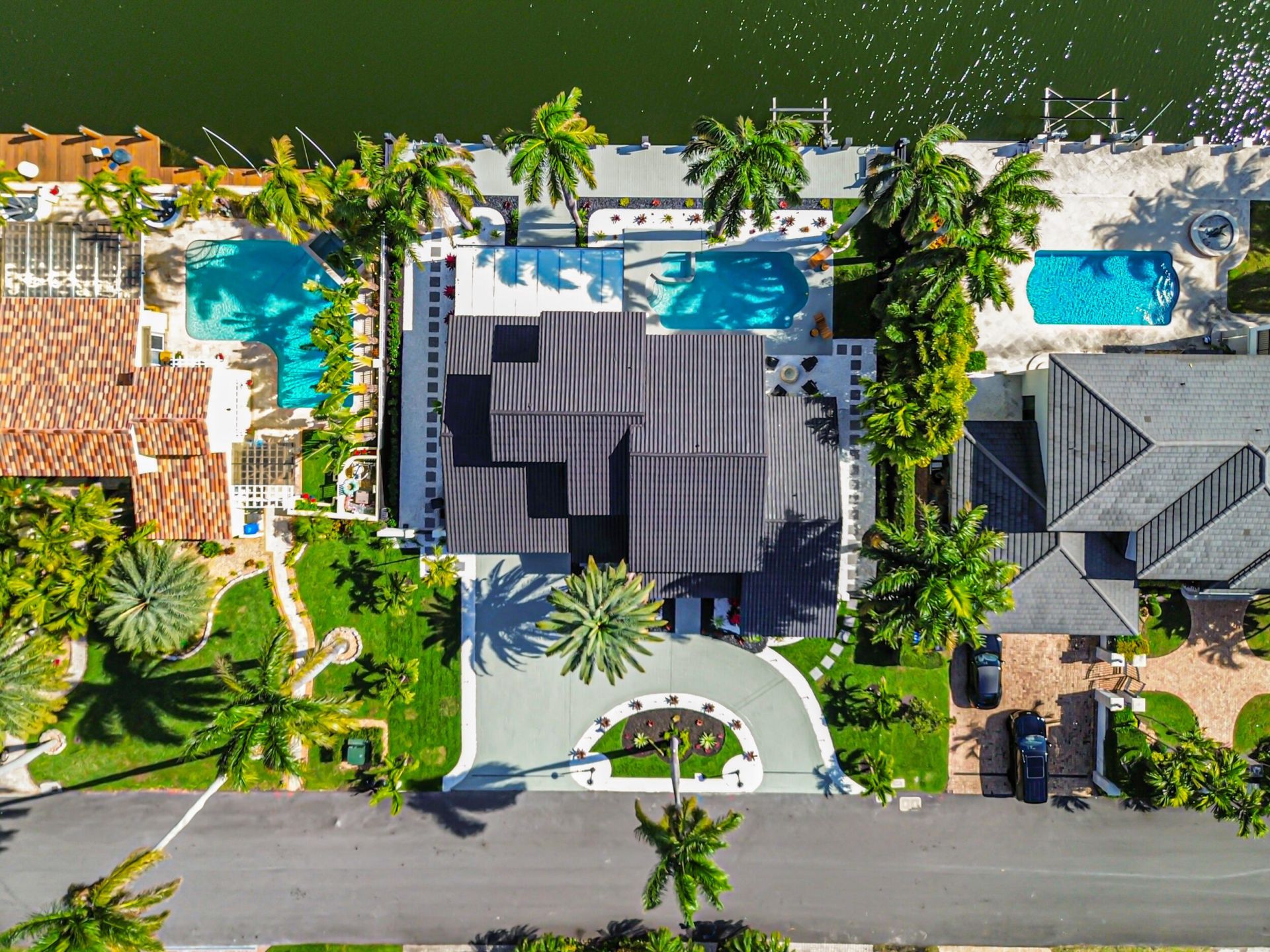 516 Royal Plaza Drive, Fort Lauderdale, FL 33301 Photo