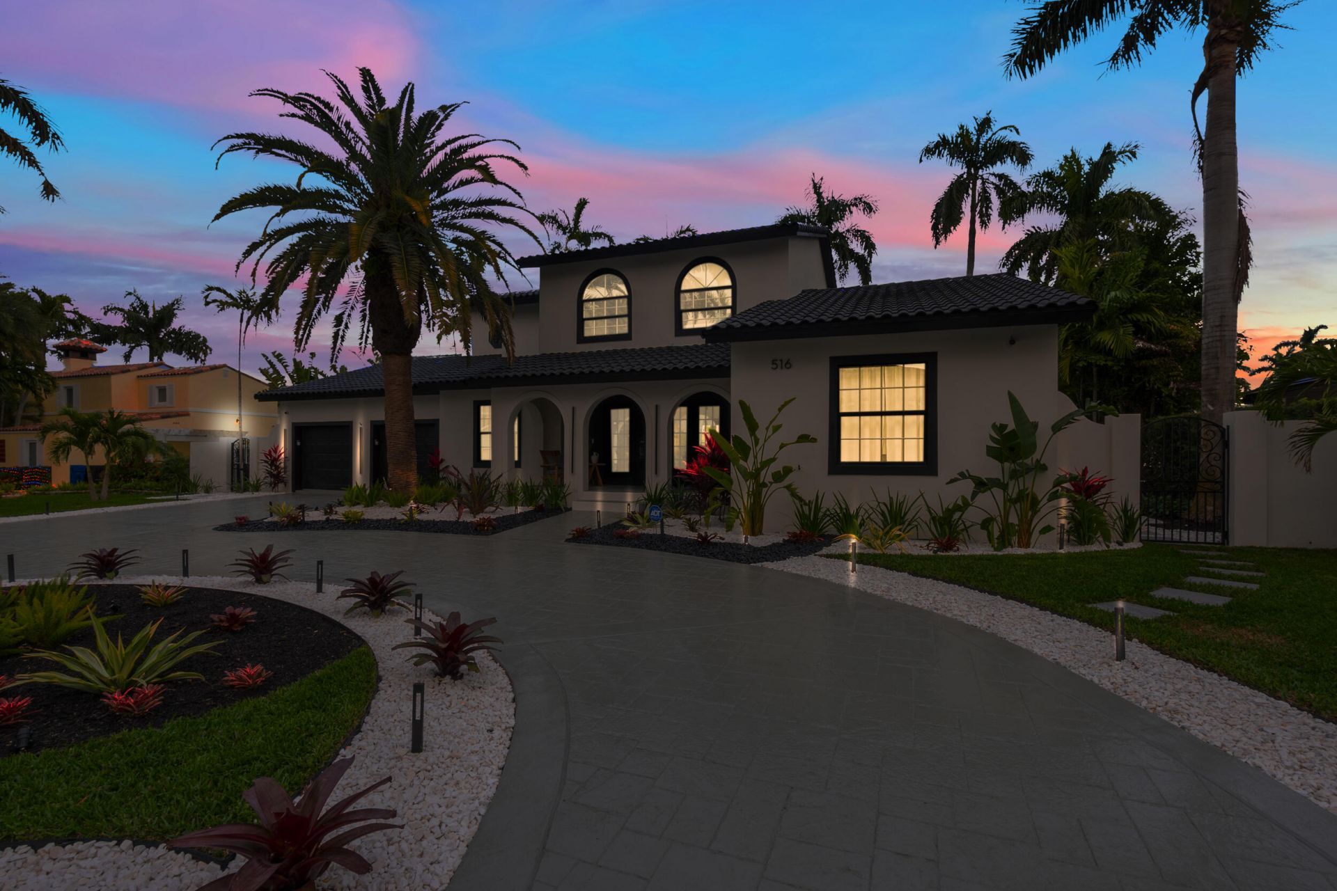 516 Royal Plaza Drive, Fort Lauderdale, FL 33301 Photo