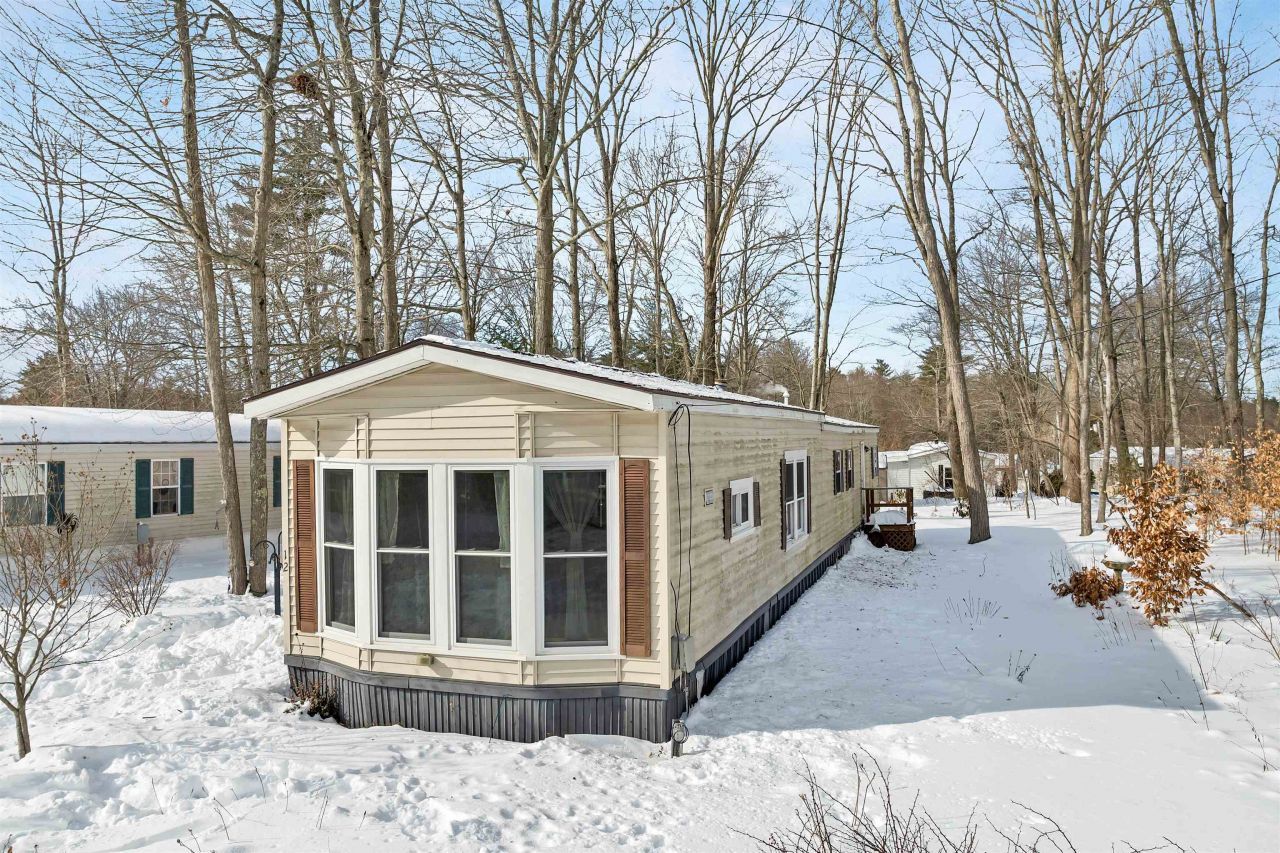 12 Cornwall Avenue, Exeter, NH 03833 Main Photo