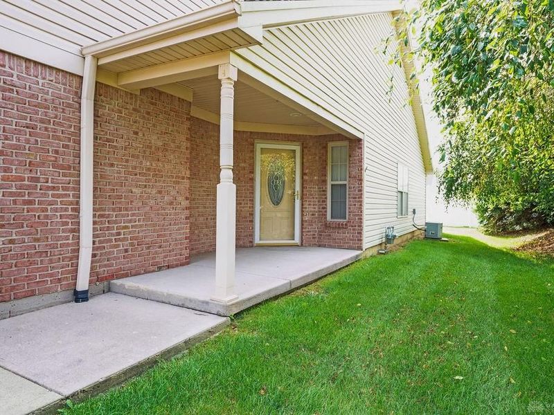 700 Villa Court, Trenton, OH 45067 Photo 4
