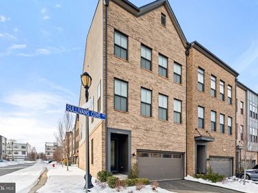 23043 SULLIVANS COVE SQUARE, BRAMBLETON, VA 20148