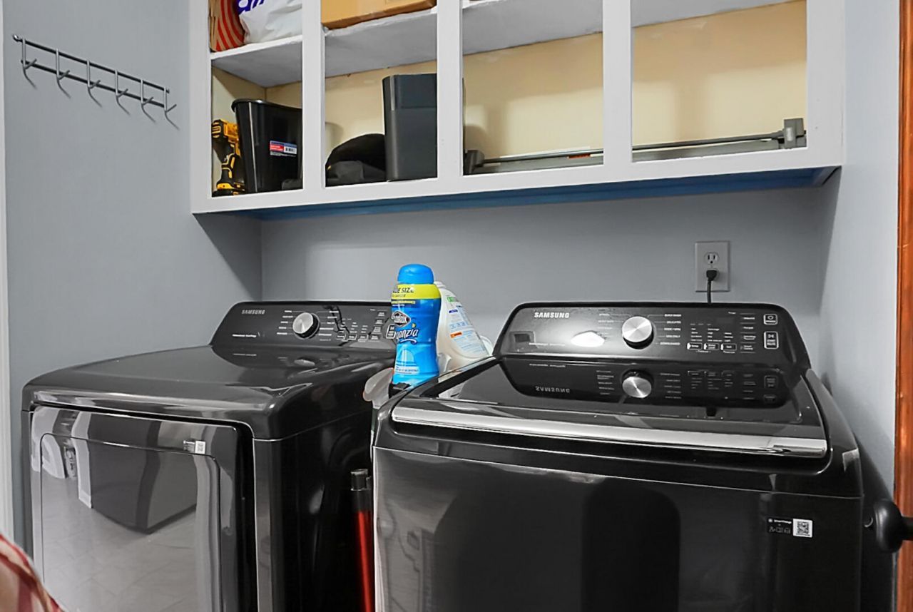 235 Knightsbridge Drive Photo 53